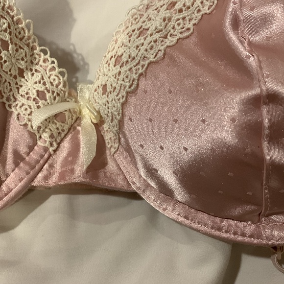 Dusty rose matching bra and thong set 36B Rampage - Picture 4 of 16